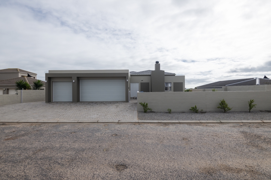 4 Bedroom Property for Sale in Country Club Western Cape